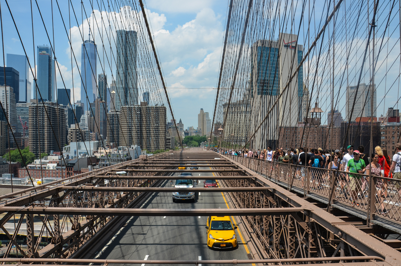Brooklyn Bridge Autos New York