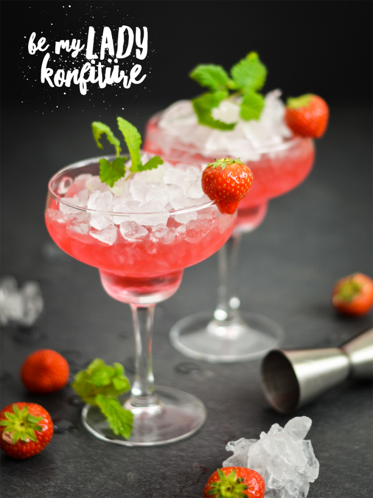 Rezept für einen Gin-Cocktail mit Erdbeeren aus Marmelade