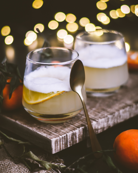 Weihnachtlicher Gin Sour Drink