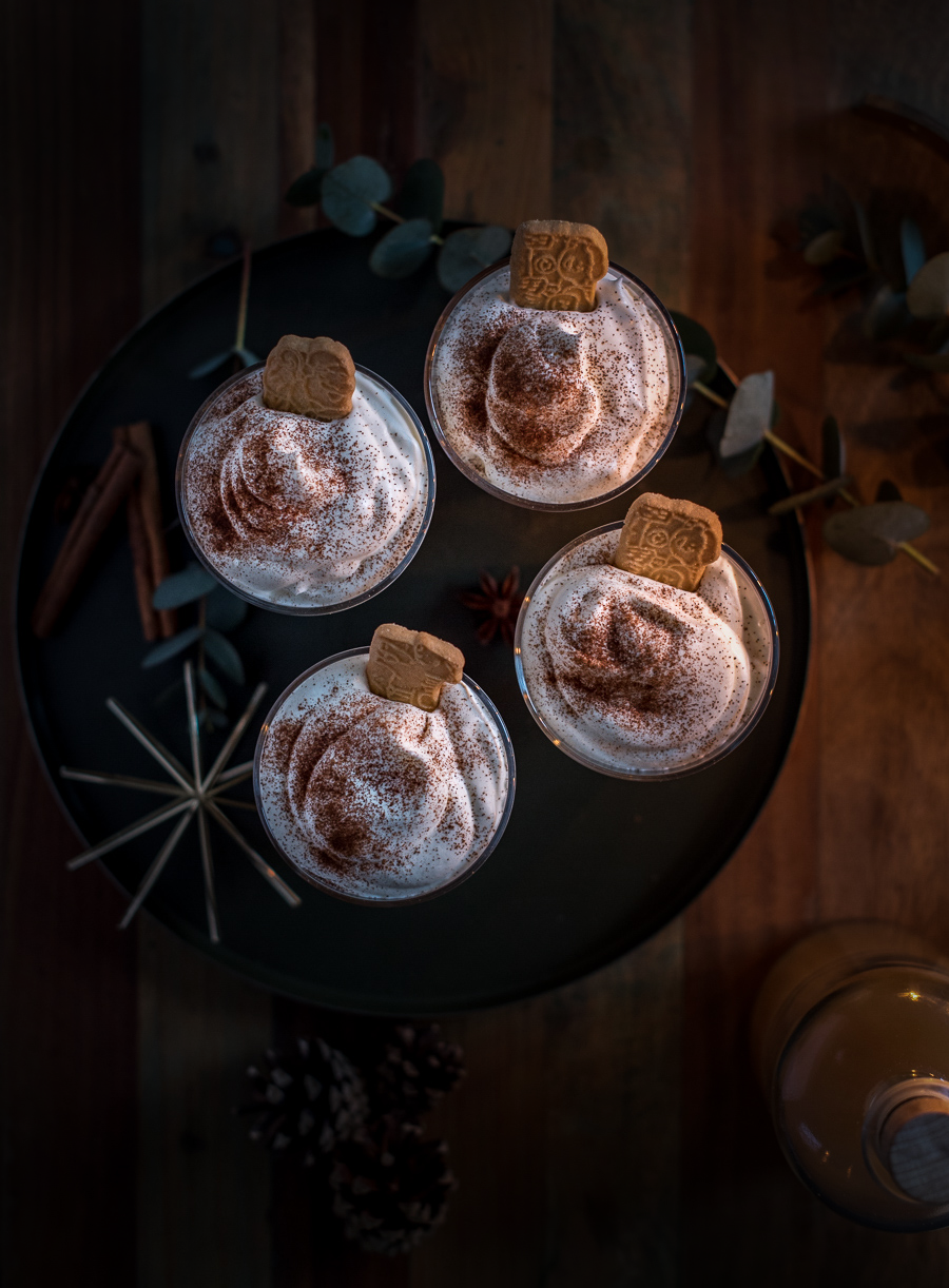 Rezept für Bratapfel-Likör mit Sahne und Zimt