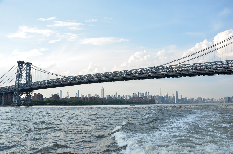 New York Ferry NYC vom Wasser aus