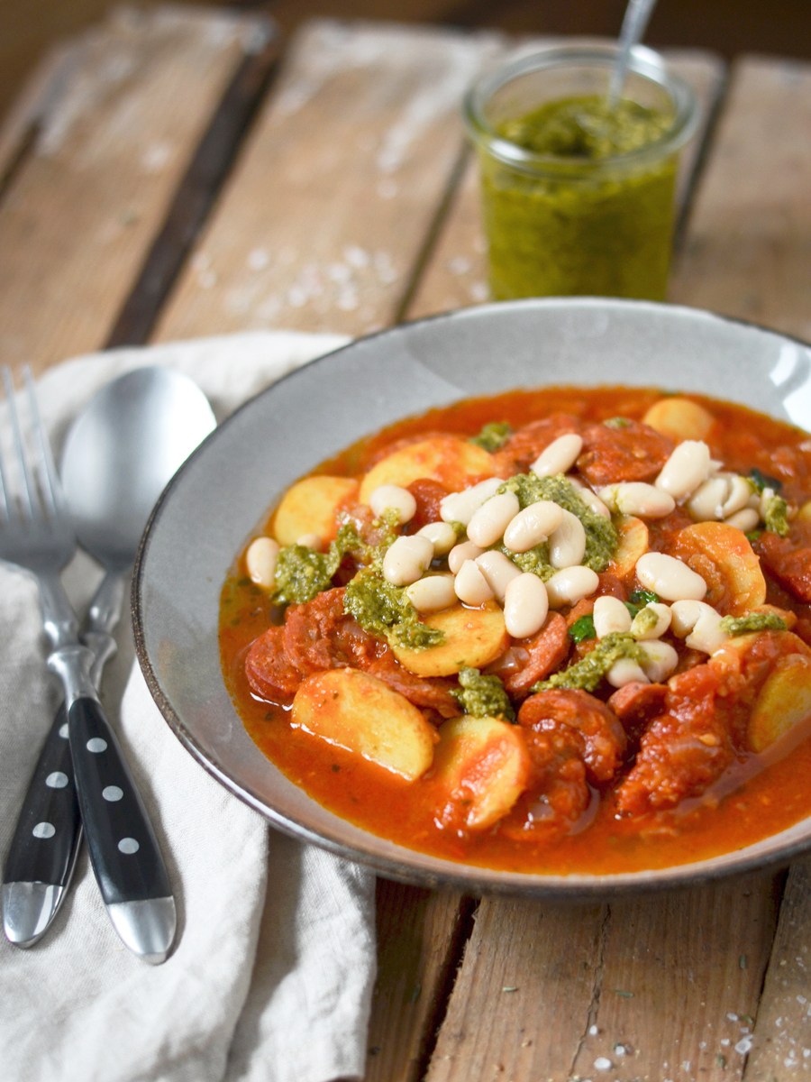 Rezept für Spanische Bohnensuppe mit Chorizo und Kartoffeln