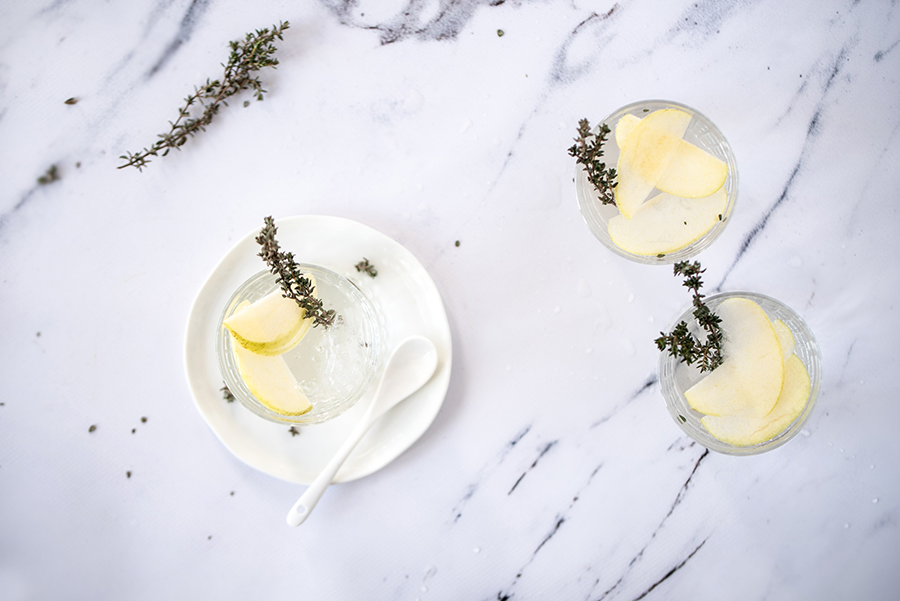 Rezept Gin Tonic mit Thymian und Apfel