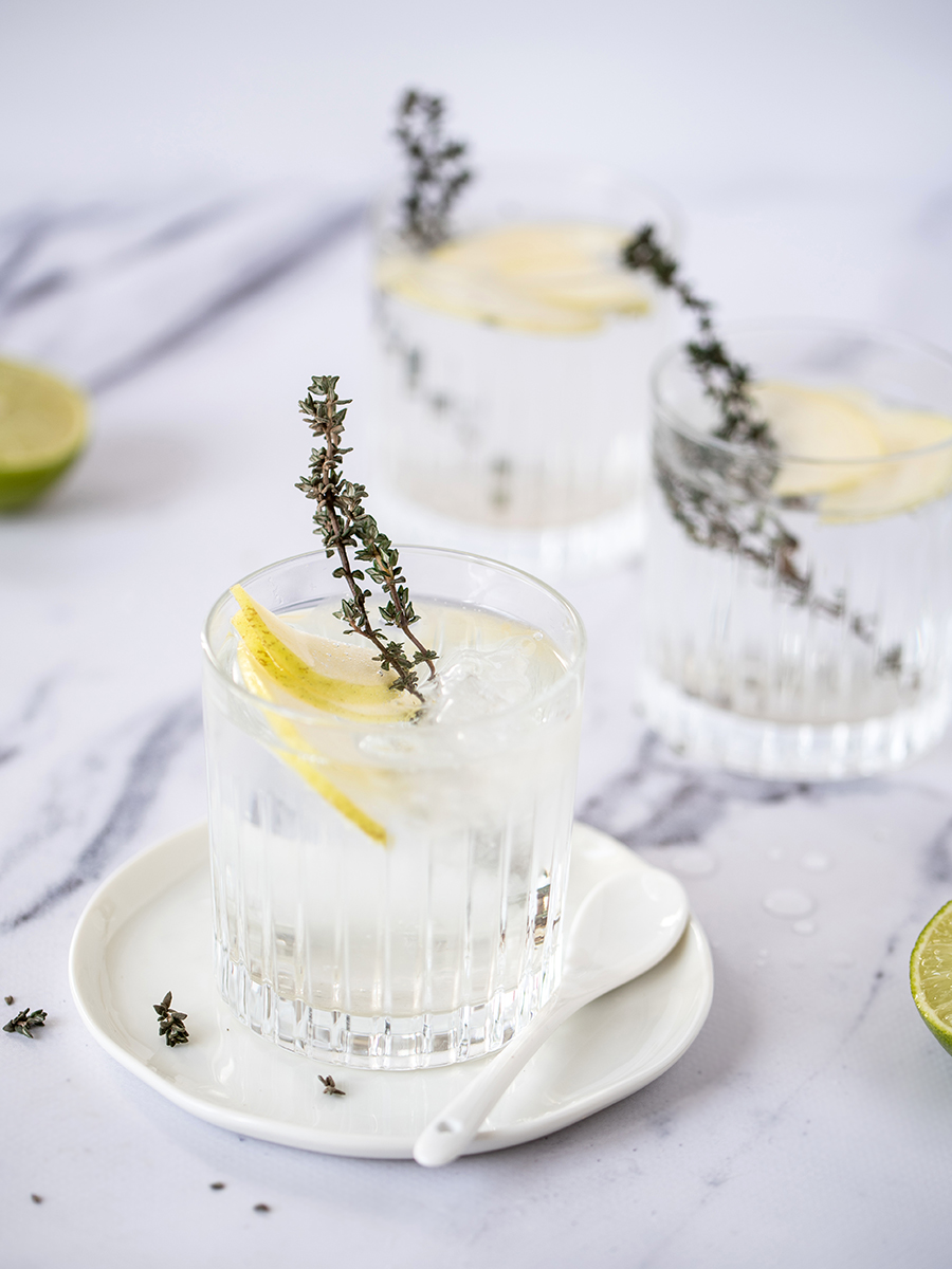 Rezept Gin Tonic mit Thymian und Apfel