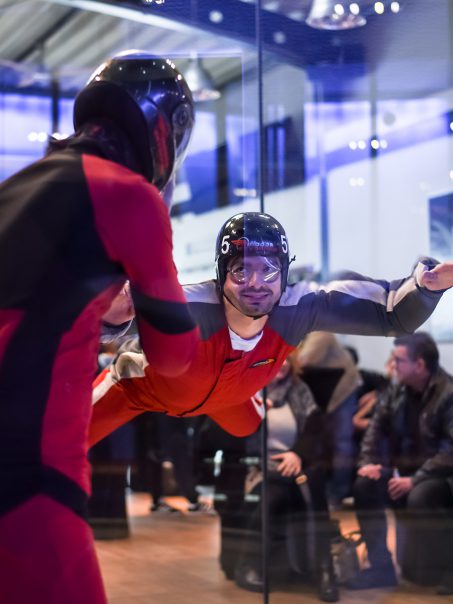 Adrenalin beim Indoor Skydiving in Bottrop, dem Ausflugstipp fürs Ruhrgebiet