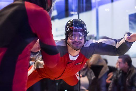 Adrenalin beim Indoor Skydiving in Bottrop, dem Ausflugstipp fürs Ruhrgebiet