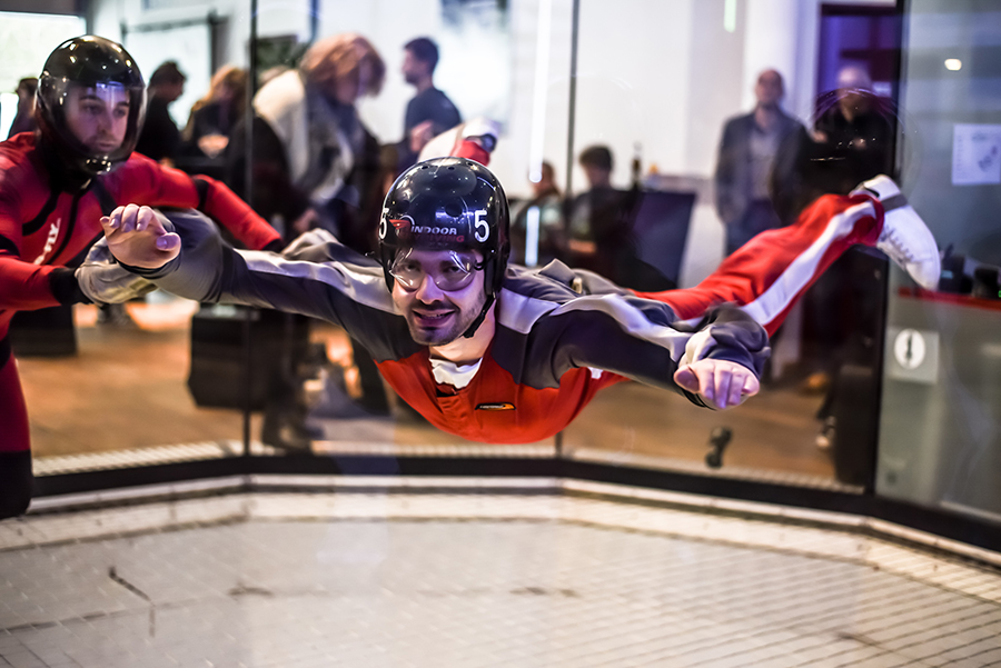 Adrenalin beim Indoor Skydiving in Bottrop, dem Ausflugstipp fürs Ruhrgebiet