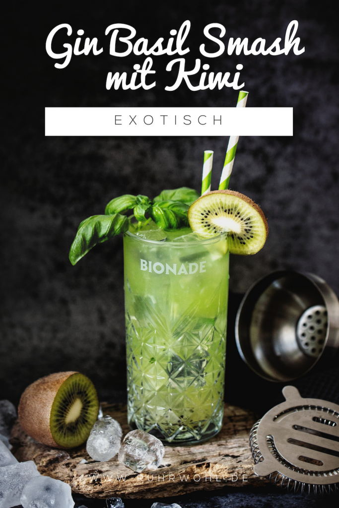 Sommercocktail Gin Basil Smash mit Kiwi