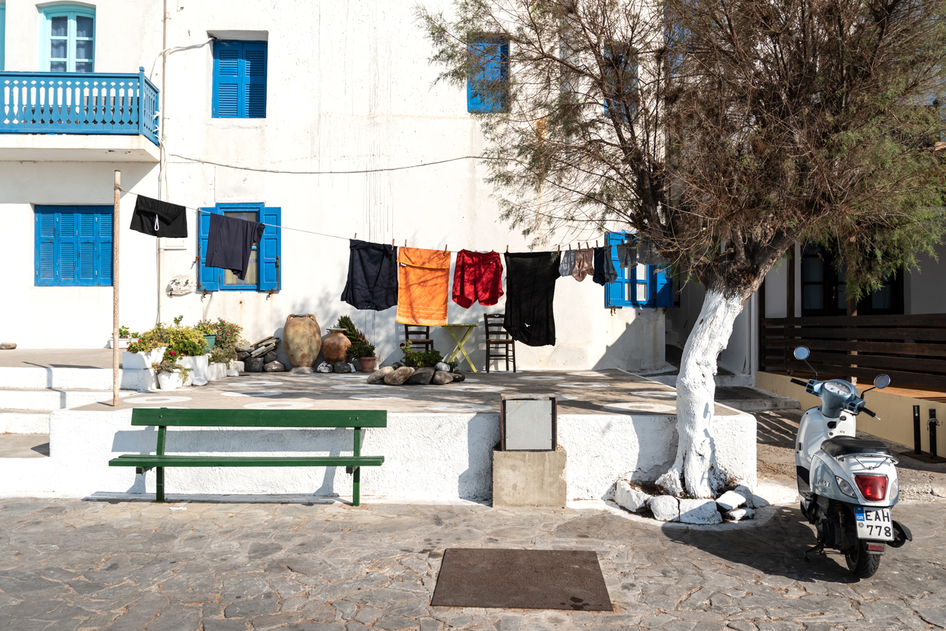 Hafenstadt Mandraki auf Nisyros in Griechenland: Ideal für einen Ausflug