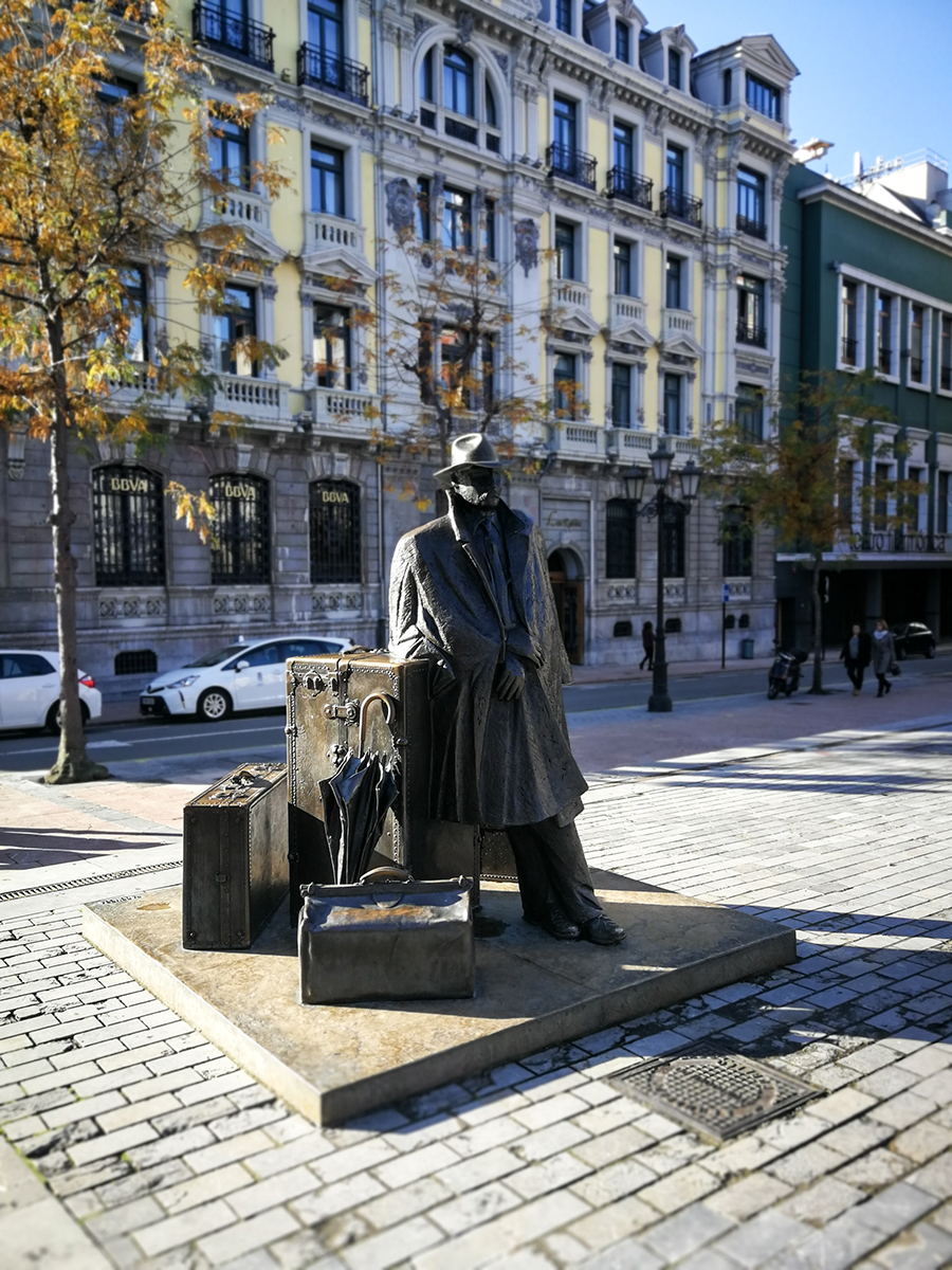 Statue in Oviedo, Spanien