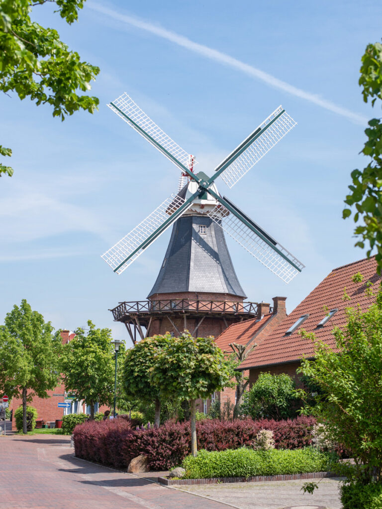 Windmühle in Ditzum (Ostfriesland)