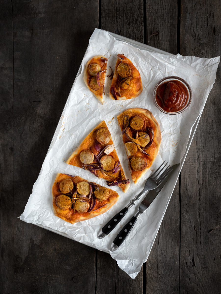 Flammkuchen Currywurst-Style