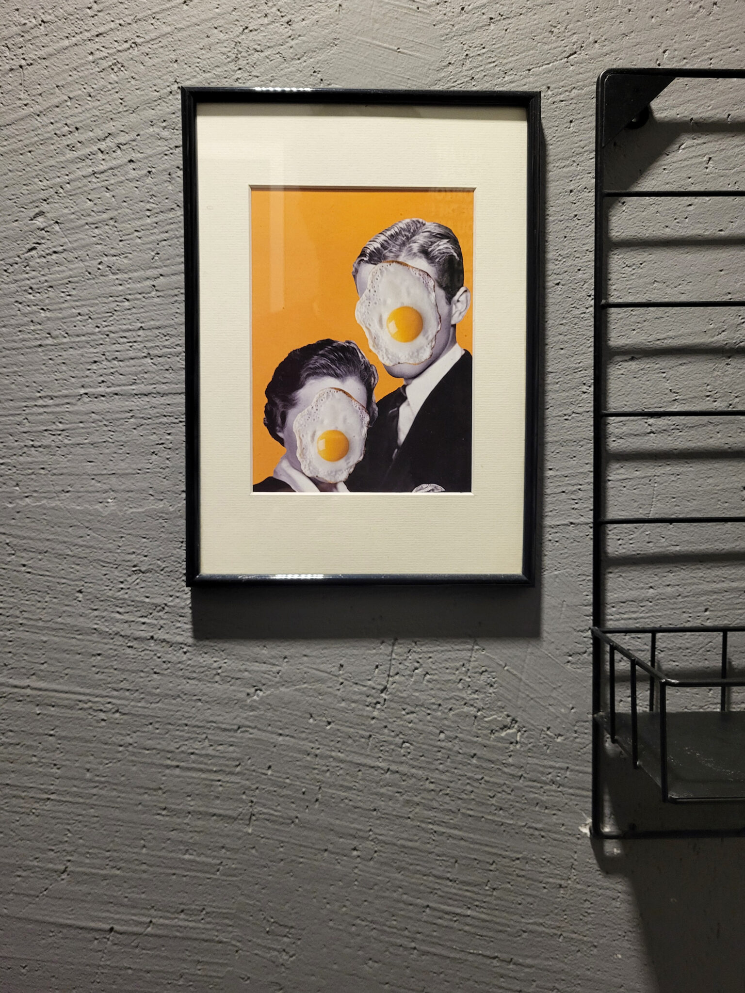 Gerahmtes Kunstbild im T35 Breakfast Club in Tallinn